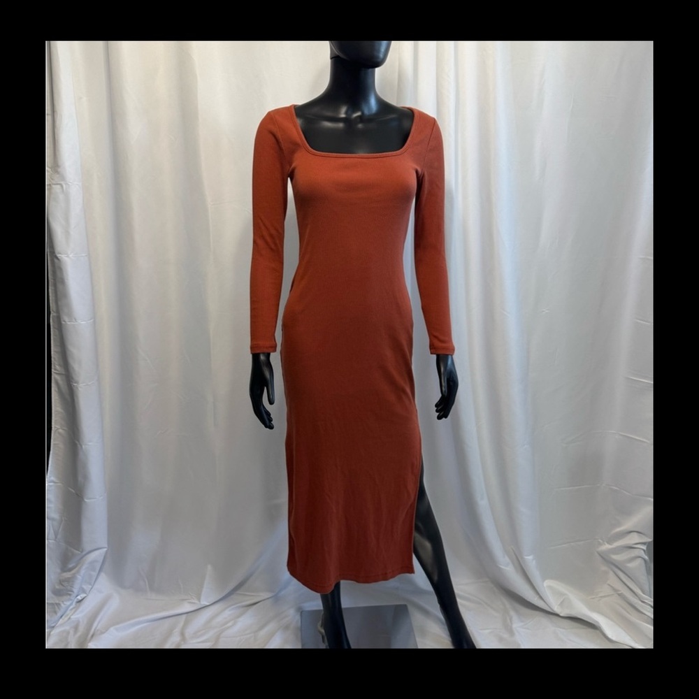 Old Navy Rust Long Sleeve Dress - Picture 9 of 9
